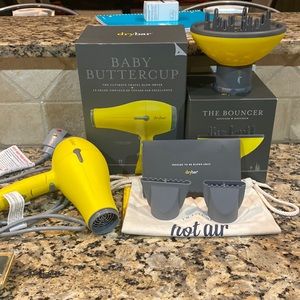 Baby Buttercup Travel Blow-Dryer by Dry bar and The Bouncer Diffuser by Dry Bar
